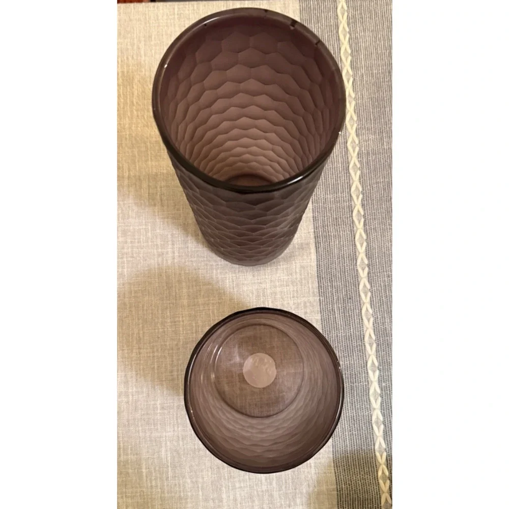 🌸 Set of 2 Textured Glass Vases – Purple / Mauve Honeycomb Design